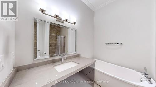 42 Somerville Street, Whitchurch-Stouffville, ON - Indoor Photo Showing Bathroom