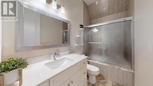 42 Somerville Street, Whitchurch-Stouffville, ON - Indoor Photo Showing Bathroom