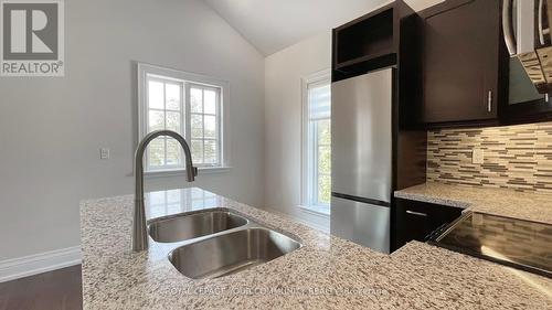 42 Somerville Street, Whitchurch-Stouffville, ON - Indoor Photo Showing Kitchen With Double Sink