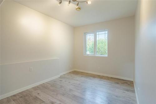 2 Parkside Place, Steinbach, MB - Indoor Photo Showing Other Room