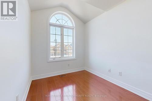 28 Fred Mason Street, Georgina, ON - Indoor Photo Showing Other Room