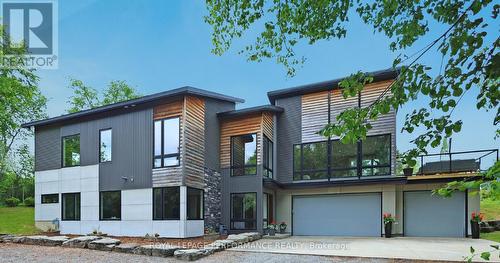 1141 Julia Court, Ottawa, ON - Outdoor