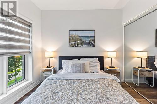 121 - 102 Grovewood Common, Oakville, ON - Indoor Photo Showing Bedroom