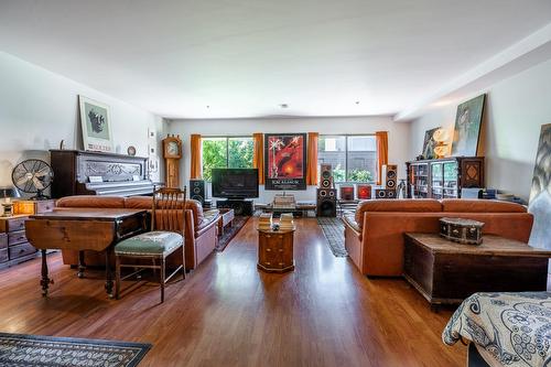 Overall view - 304-4584 Rue St-Denis, Montréal (Le Plateau-Mont-Royal), QC - Indoor Photo Showing Living Room