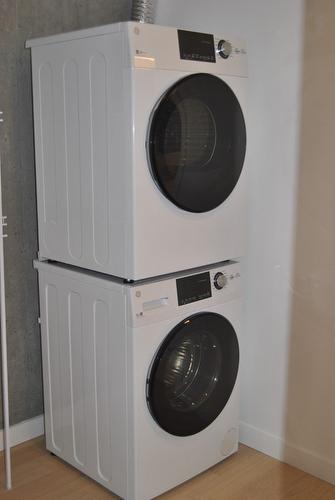 Laundry room - B-3155 Av. Parkville, Montréal (Mercier/Hochelaga-Maisonneuve), QC - Indoor Photo Showing Laundry Room