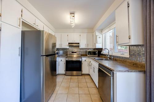 Kitchen - 425 Rue Bruce, Kirkland, QC 