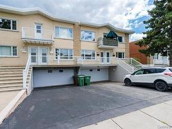 2808 Rue McWillis  Montréal (Saint-Laurent), QC H4R 1M7