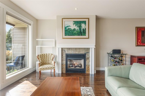 3026 Waterstone Way, Nanaimo, BC - Indoor Photo Showing Living Room With Fireplace