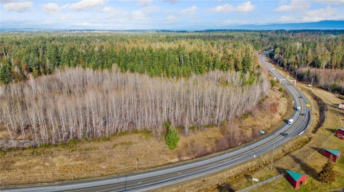 2745 Shaver Rd, Coombs, BC 