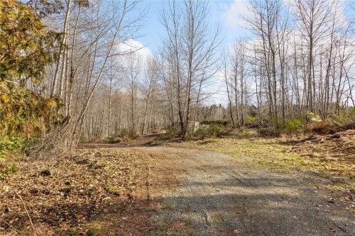 2745 Shaver Rd, Coombs, BC 
