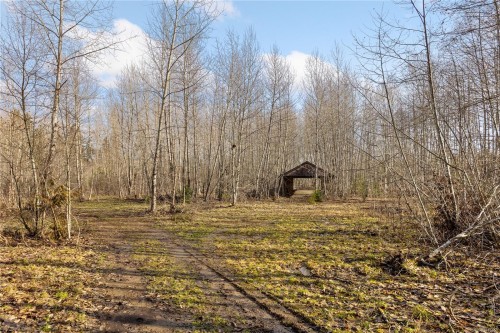 2745 Shaver Rd, Coombs, BC 