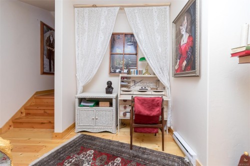 1860 Ashling Rd, Qualicum Beach, BC 