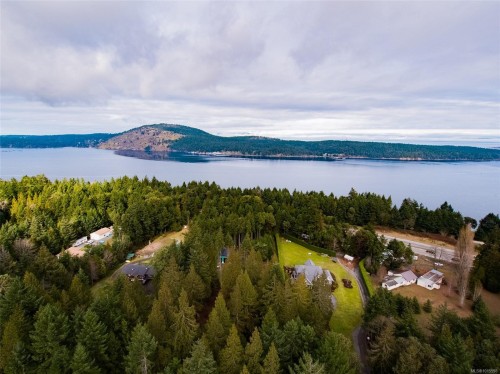 8439 Lisa Lane, Lantzville, BC 