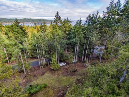 8439 Lisa Lane, Lantzville, BC 