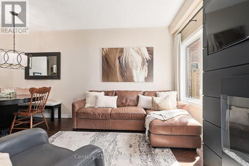 14 Thomas Drive, Collingwood, ON - Indoor Photo Showing Living Room