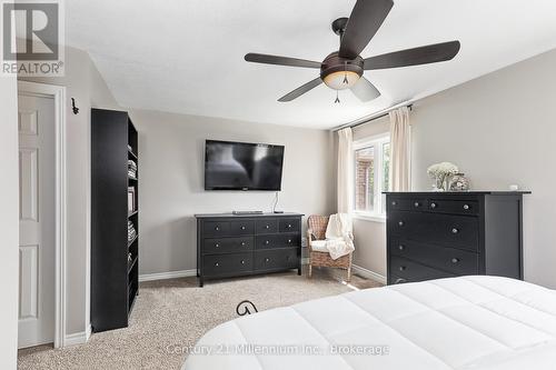 14 Thomas Drive, Collingwood, ON - Indoor Photo Showing Bedroom