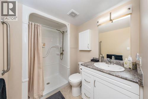 180 Bunker Avenue Unit# 1Br, St Clair, ON - Indoor Photo Showing Bathroom