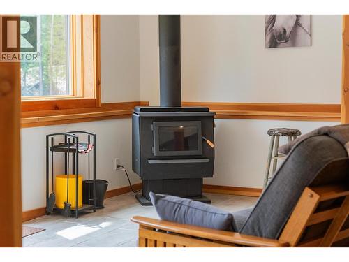 800 Highway 22, Rossland, BC - Indoor Photo Showing Other Room