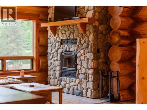 800 Highway 22, Rossland, BC - Indoor With Fireplace