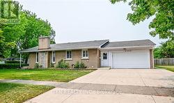 5103 UPPER DUKE AVENUE  Niagara Falls, ON L2E 5B6