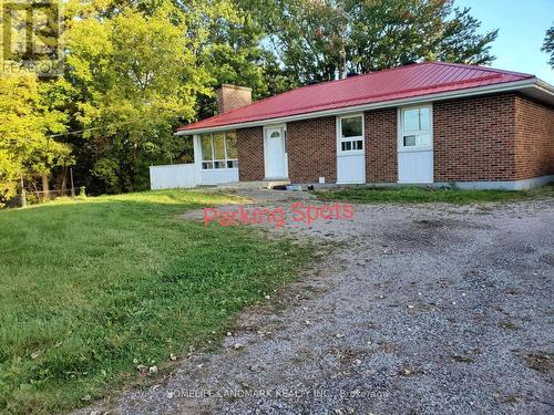 (Main Floor) - 2413 Vivian Road, Whitchurch-Stouffville, ON - Outdoor