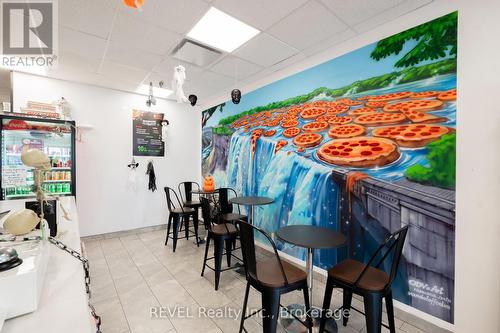 5687 Stanley Avenue, Niagara Falls (Hospital), ON 