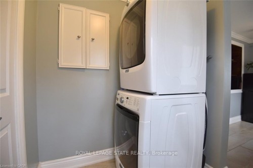 293 Fairfield Avenue, Hamilton, ON - Indoor Photo Showing Laundry Room