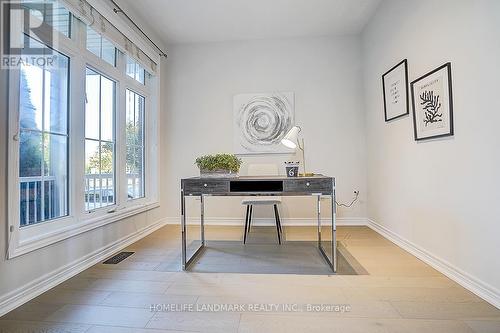 92 Montgomery Avenue, Whitby, ON - Indoor Photo Showing Office