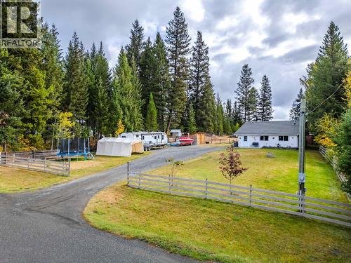 6395 Young Road, Horse Lake, BC - Outdoor