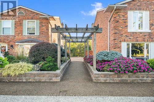 3 - 2058 Brant Street, Burlington, ON - Outdoor