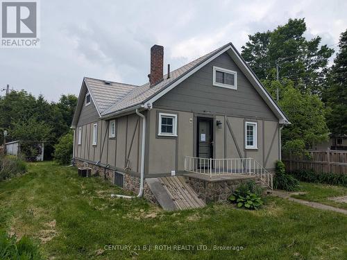 2709 25 SIDE ROAD  Innisfil, ON L9S 3T1