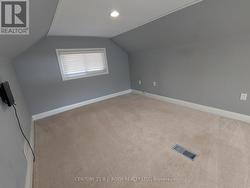 Upper floor extra room - 