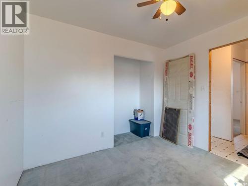 90 2Nd Street, Osler, SK - Indoor