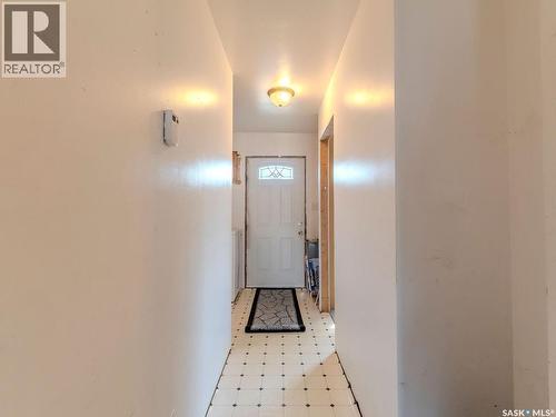 90 2Nd Street, Osler, SK - Indoor Photo Showing Other Room