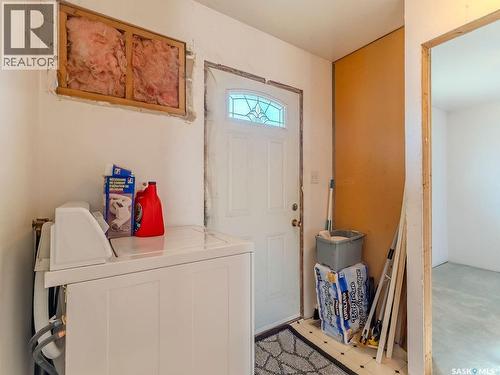 90 2Nd Street, Osler, SK - Indoor