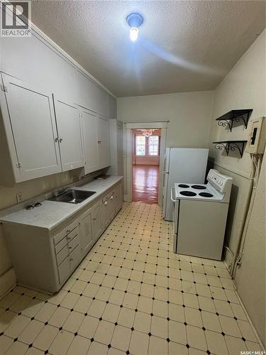 305 Queen Street, Saskatoon, SK - Indoor Photo Showing Laundry Room