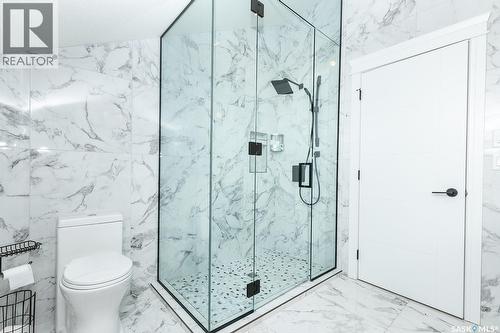 1003 Osler Street, Saskatoon, SK - Indoor Photo Showing Bathroom