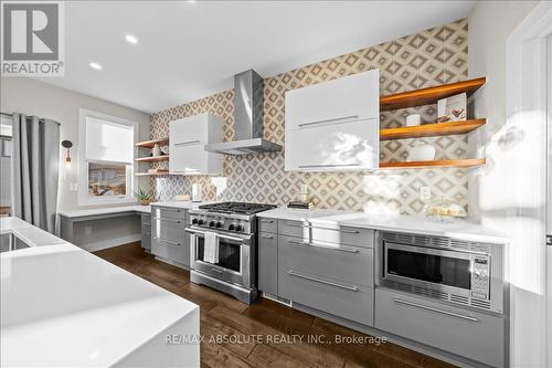 332 Haliburton Heights, Ottawa, ON - Indoor Photo Showing Kitchen With Upgraded Kitchen
