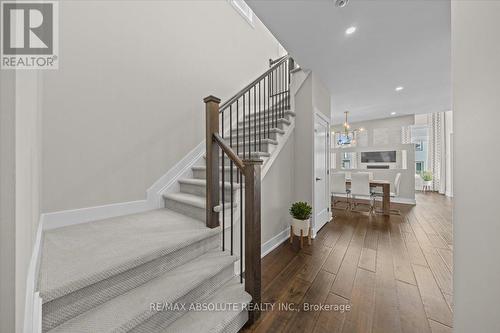 332 Haliburton Heights, Ottawa, ON - Indoor Photo Showing Other Room