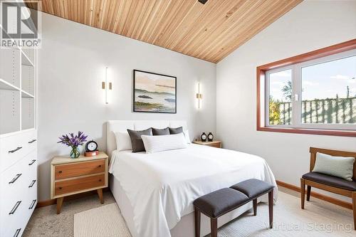 5538 Currie Bowl Way, Fernie, BC - Indoor Photo Showing Bedroom