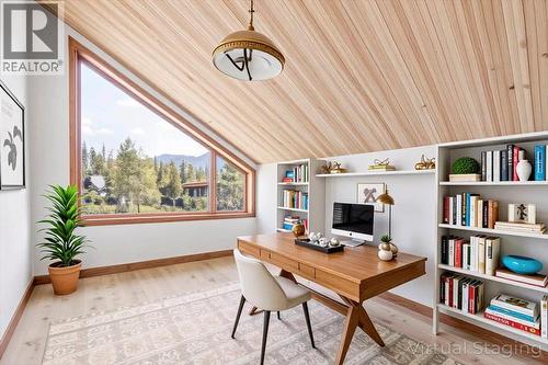 5538 Currie Bowl Way, Fernie, BC - Indoor Photo Showing Office