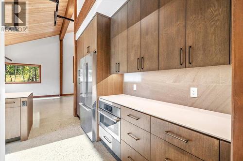 5538 Currie Bowl Way, Fernie, BC - Indoor Photo Showing Kitchen