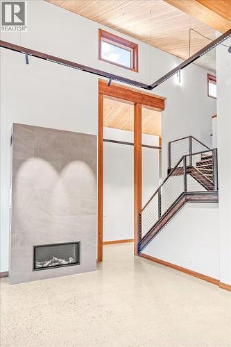 5538 Currie Bowl Way, Fernie, BC - Indoor Photo Showing Other Room