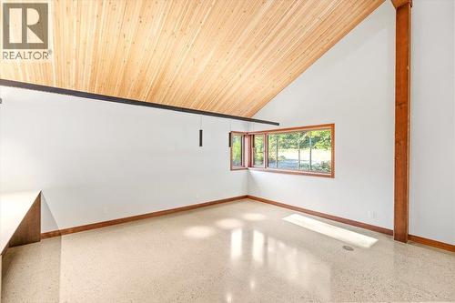 5538 Currie Bowl Way, Fernie, BC - Indoor Photo Showing Other Room