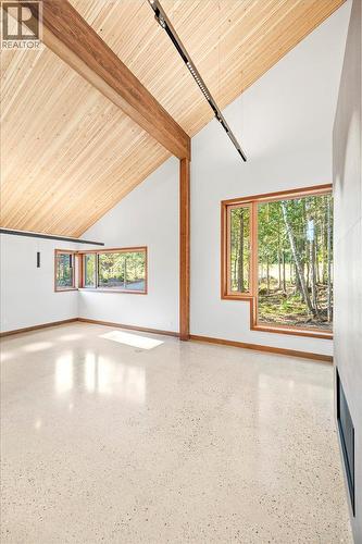 5538 Currie Bowl Way, Fernie, BC - Indoor Photo Showing Other Room