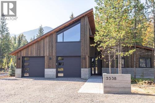 5538 Currie Bowl Way, Fernie, BC - Outdoor