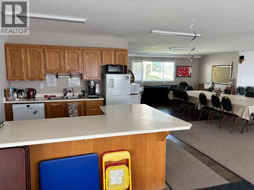 1001 30 Avenue Unit# 47, Vernon, BC - Indoor Photo Showing Kitchen With Double Sink