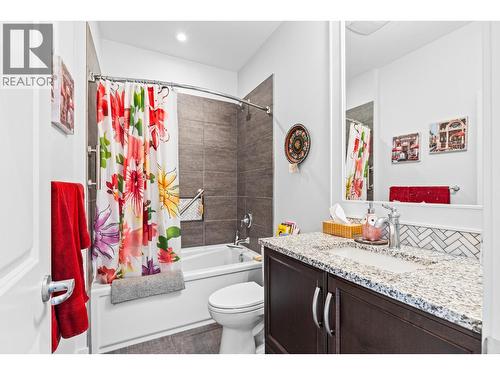 1960 Klo Road Unit# 50, Kelowna, BC - Indoor Photo Showing Bathroom