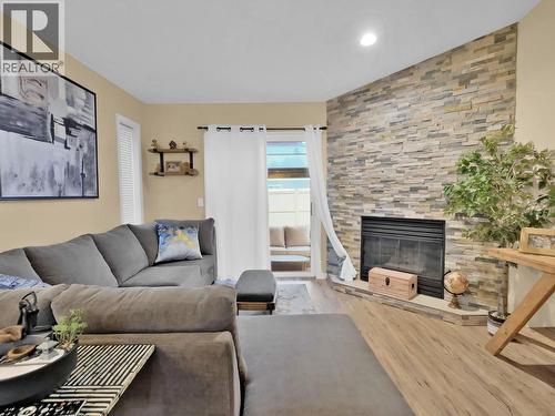 2210 Louie Drive Unit# 26, West Kelowna, BC - Indoor Photo Showing Living Room With Fireplace