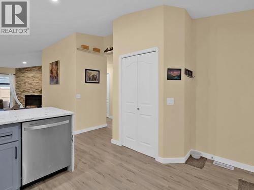 2210 Louie Drive Unit# 26, West Kelowna, BC - Indoor Photo Showing Kitchen